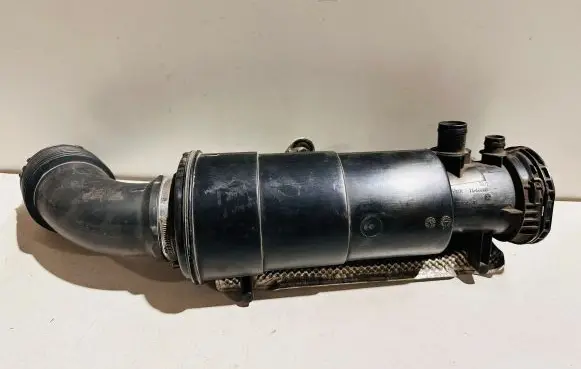 Air intake hose/pipe