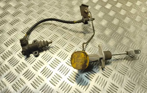 Master brake cylinder