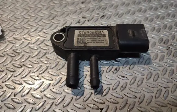 Volkswagen Crafter Exhaust gas pressure sensor 076906051A