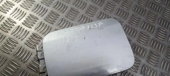 Mazda 323 F Fuel tank cap b25r