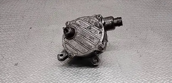 Volvo XC90 Vacuum pump 30677904