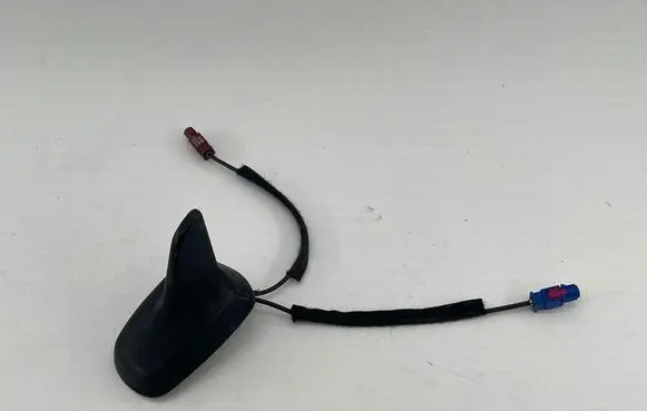 Audi A6 S6 C6 4F Aerial GPS antenna 8K9035503A