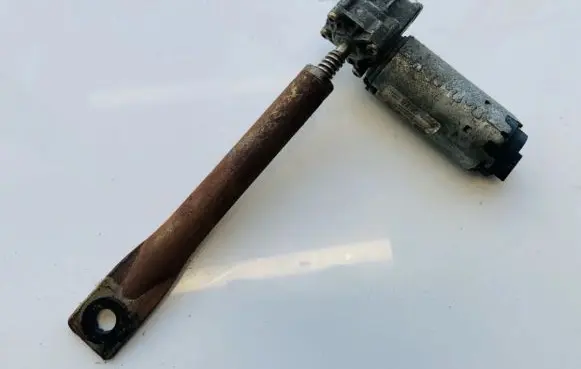 Saab 9-3 Ver2 Seat adjustment motor 9448124k 404689