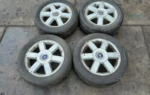 R16 alloy rim