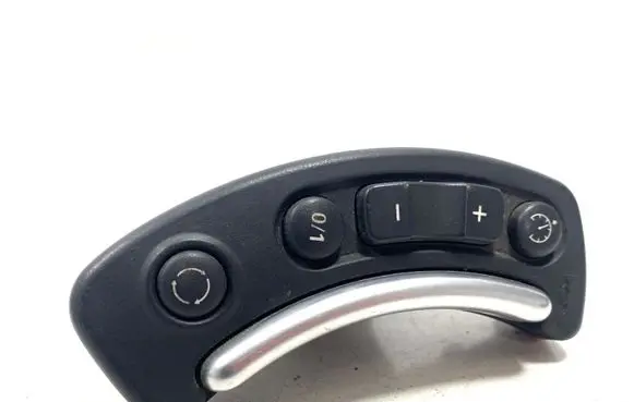 Land Rover Range Rover L322 Steering wheel buttons/switches 6921654 6921654ZI 03743005