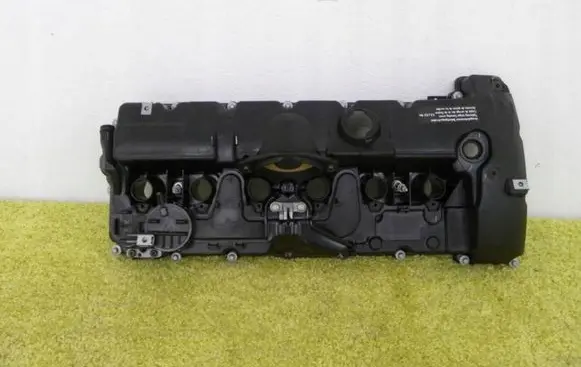 BMW 5 E60 E61 Rocker cam cover 7552281