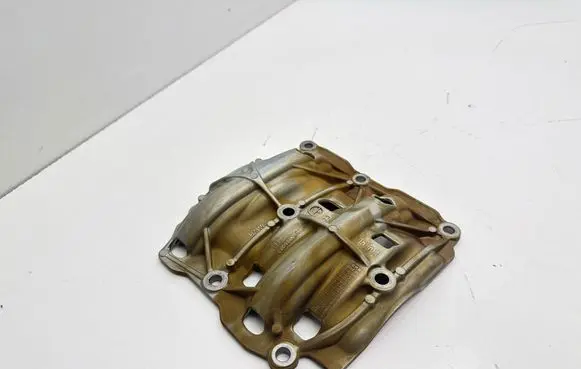 BMW 1 F40 Oil sump 8631883