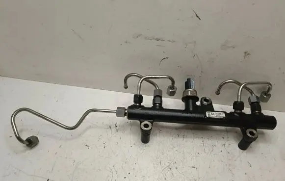 Citroen DS5 Fuel main line pipe 9681909680 28497Z01 434018601