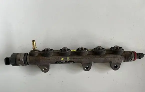 Renault Laguna III Fuel main line pipe 0445214155 8200842432