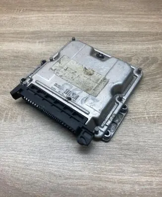 Peugeot 406 Engine control unit/module ECU 9635158180 0281010252
