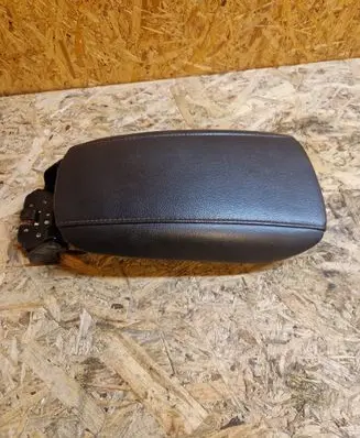 Ford Fusion II Armrest 