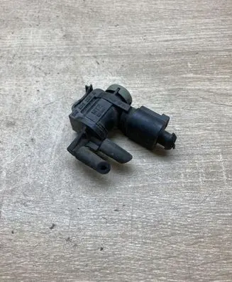 Audi A3 S3 8P Vacuum valve 1K0906283A