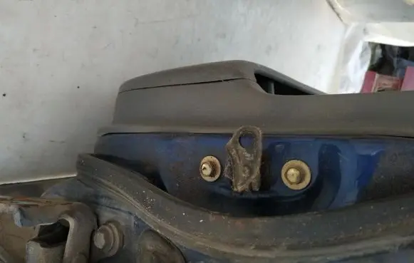 Honda CR-V Rear door check strap stopper