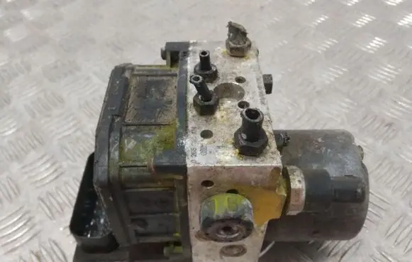 Volkswagen PASSAT B5.5 ABS Pump 0265960055 0265225124
