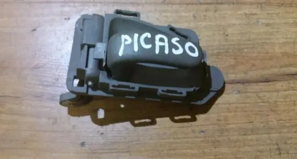 Citroen Xsara Picasso Rear door interior handle 9631487777