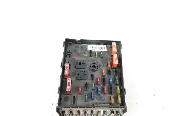 Volkswagen PASSAT B6 Fuse box set 3C0937125