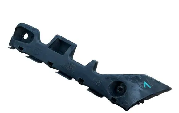 Rear bumper mounting bracket