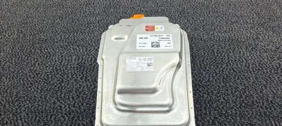 Porsche Taycan 9J1 Auxiliary heating control unit/module 9J1963507F 122R000550 10R068485