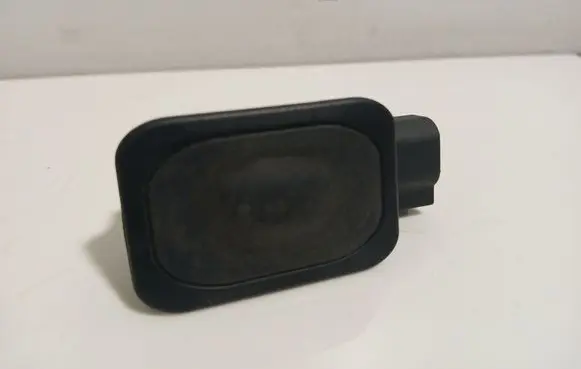 Jaguar XF Tailgate opening switch 1L2T14K147AA