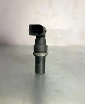 BMW 5 E39 Crankshaft position sensor 2247926 25916010