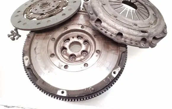 Volkswagen PASSAT B6 Clutch set kit 03G105266AD 03G141031G 03G141025H
