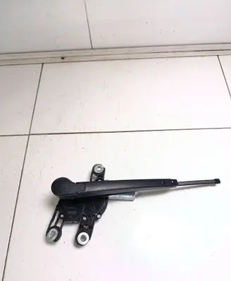Volkswagen Golf VII Rear window wiper motor 5G0955711A