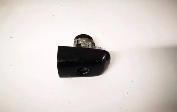 Volvo C30 Front door lock (next to the handle) 