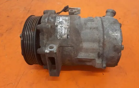Tesla Model S Air conditioning (A/C) compressor (pump) P13171593