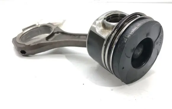 Opel Signum Piston with connecting rod Y30DT