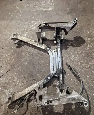 BMW 7 E65 E66 Front subframe 6752294 C722