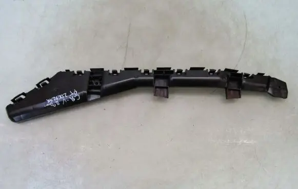 Honda CR-V Rear bumper mounting bracket 716303B4H0150