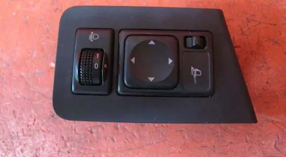 Nissan NV200 Wing mirror switch