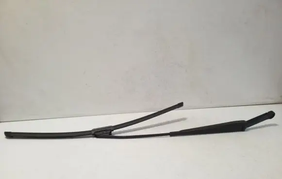 Opel Astra G Front wiper blade arm 90582558