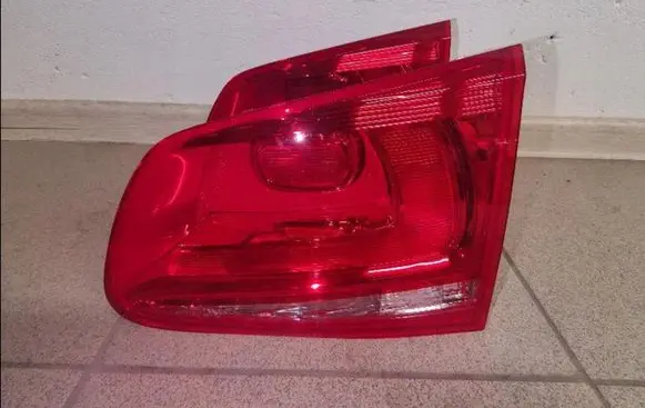 Volkswagen Touareg I Rear/tail lights 7P6945094B