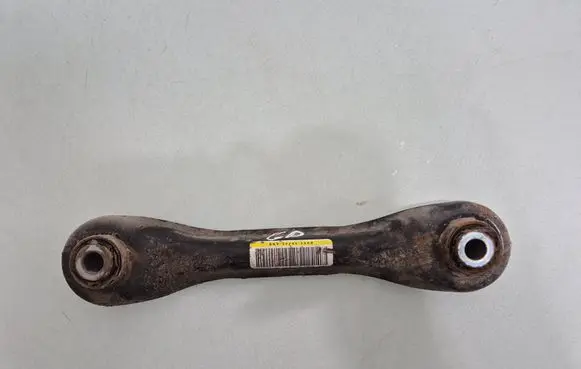 Rear control arm