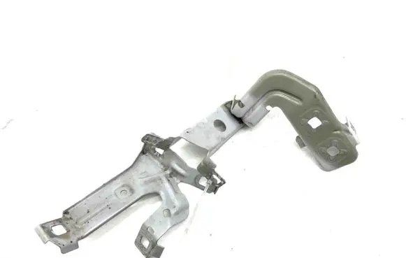 BMW 4 F32 F33 Fender mounting bracket 7255822 725582204