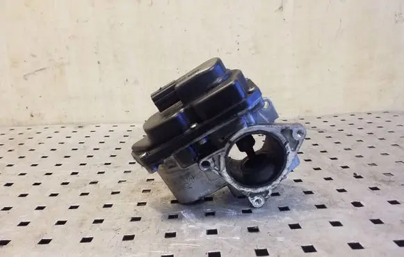 Audi A4 S4 B8 8K EGR valve 03L131501G