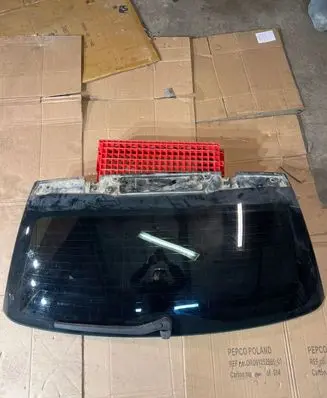 BMW 5 E60 E61 Opening tailgate glass 