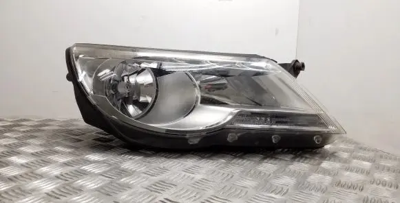 Volkswagen Tiguan Headlight/headlamp 5N2941032G