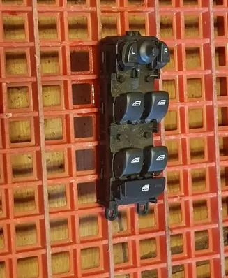 Volvo S80 Electric window control switch 31272004 SWEA05