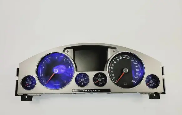 Volkswagen Phaeton Speedometer (instrument cluster) 3D0920886B