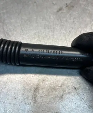 Mercedes-Benz E W212 Oil fill pipe A6510100169 4012088A 0212632AW02