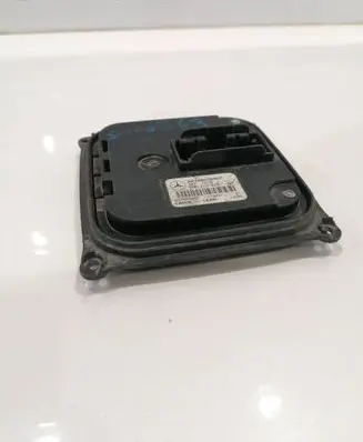 Mercedes-Benz CLS C218 X218 Headlight ballast module Xenon A2189009600