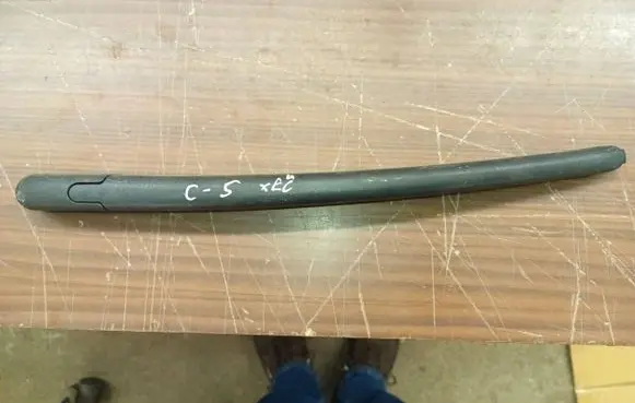 Citroen C5 Rear wiper blade arm 