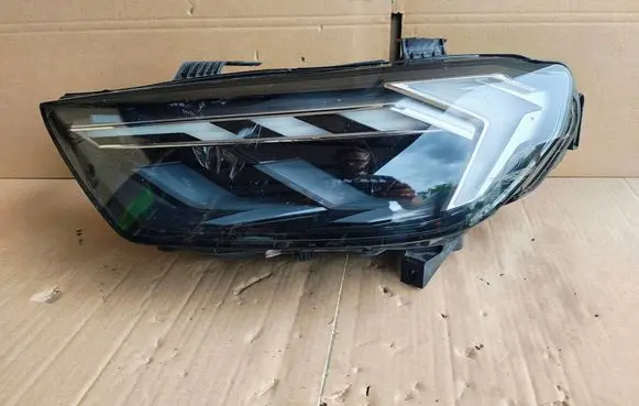 Audi A1 Headlight/headlamp 82A941033D 90106082 0909221503