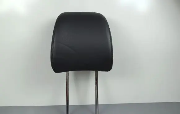 Hyundai Kona I Front seat headrest 