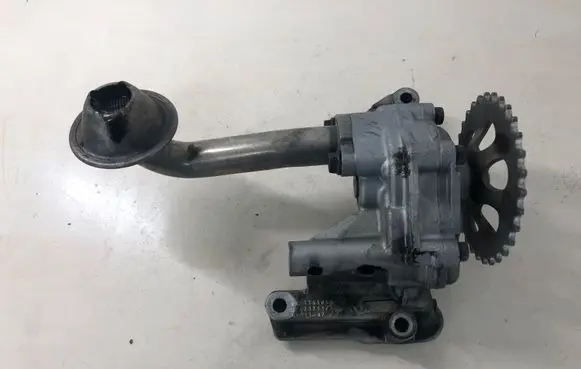 Ford Galaxy Oil pump 06A115105B