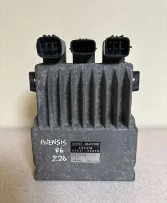 Toyota Avensis T250 Fuel injection control unit/module 8987120070 1310001371