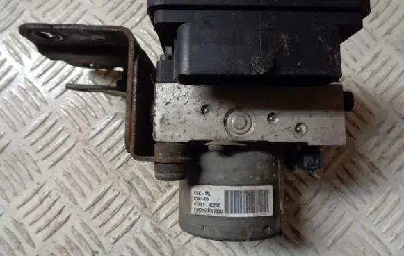Hyundai i20 (GB IB) ABS Pump 6158945200 58900C8850