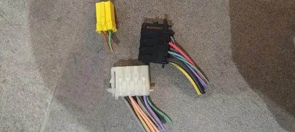 Renault Megane II Sound system wiring loom 